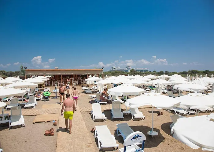 Water Side & Rezort 5*