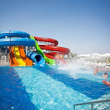 Water Side & 5* مانافجات