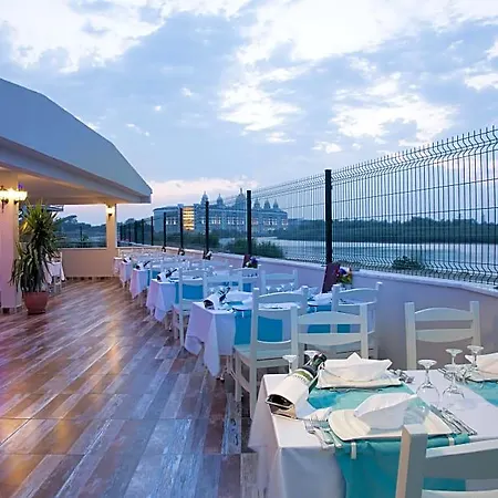 منتجع Water Side & مانافجات
