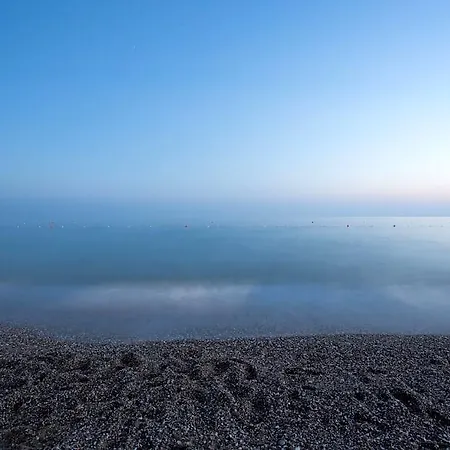 Water Side & 度假村