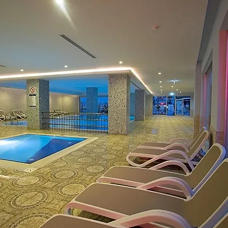 Water Side & Θέρετρο 5*