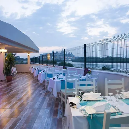 Water Side & منتجع مانافجات