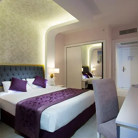 Water Side & Resort 5*