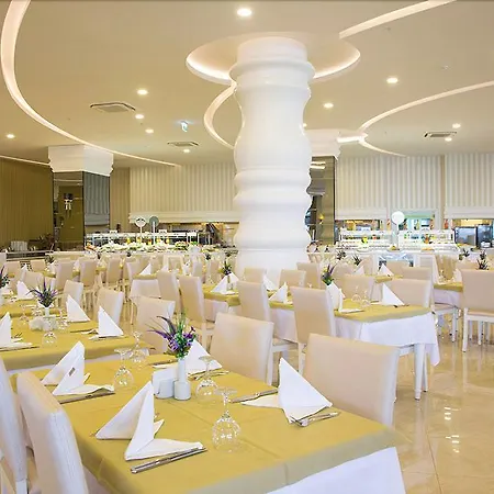 Üdülőközpont Water Side &