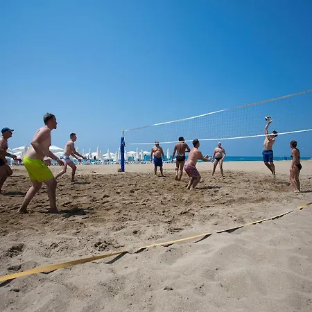 Water Side & Üdülőközpont